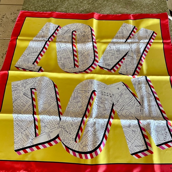 NWT - Burberry London Map Silk Scarf - Box Included - Picture 10 of 14